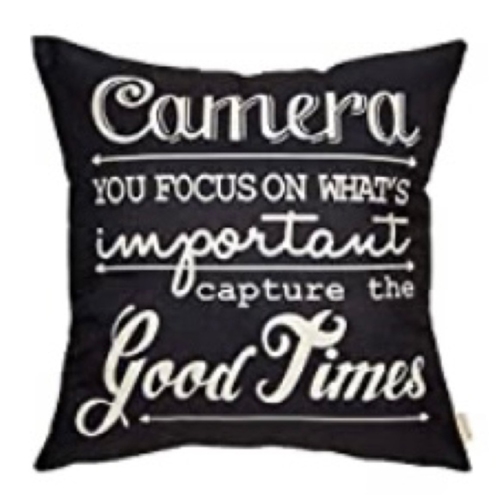 BLACK AND CREAM PILLOW COVER